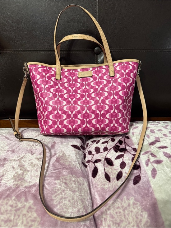 Coach Handbags - Coach Peyton park tote bag